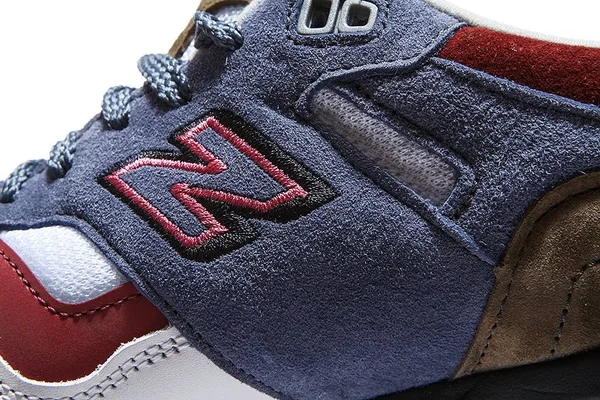 New Balance 1530 Shoes - Size 10