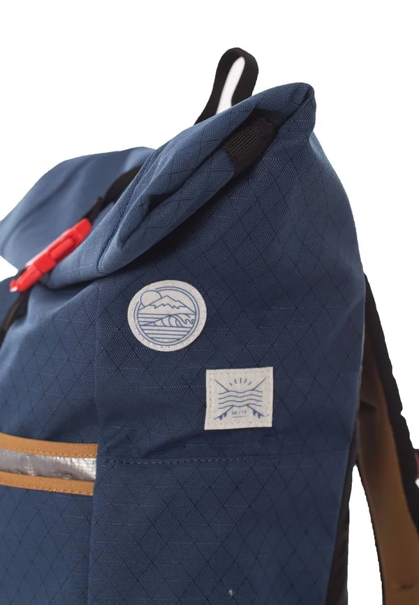 Dakine Section Roll Top Wet - Dry 28L Backpack Scout