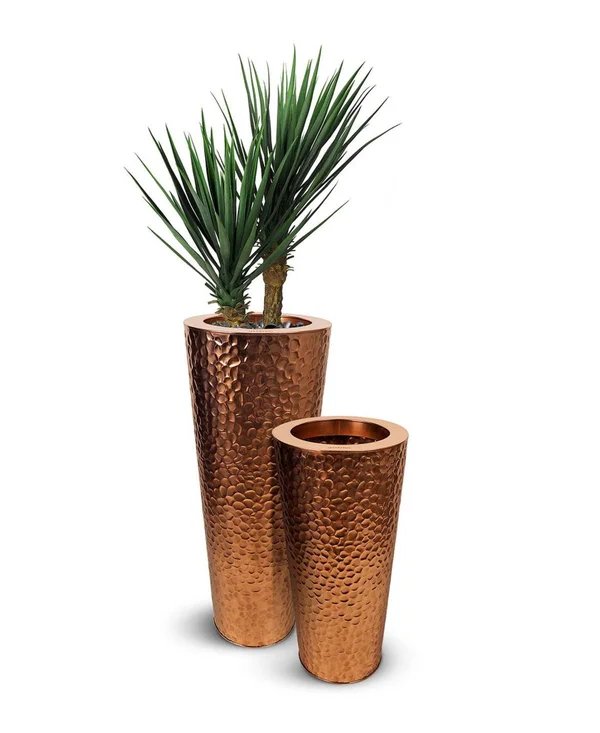 Le Present J256 Stainless Steel Cone Hammered Copper Planter - Hammered Copper - 36 x 14 x 14 in.