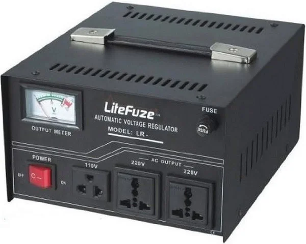 LiteFuze LR-1500 1500 Watt Voltage Regulator with Transformer Step Up/Down 110V/220V - IEC Detachable Cord - Circuit Breaker