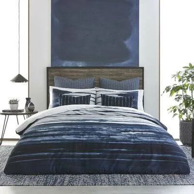 Lola Navy Reversible 3 Piece Comforter Set Mistana Color: Navy - Size: King Comforter + 2 Shams