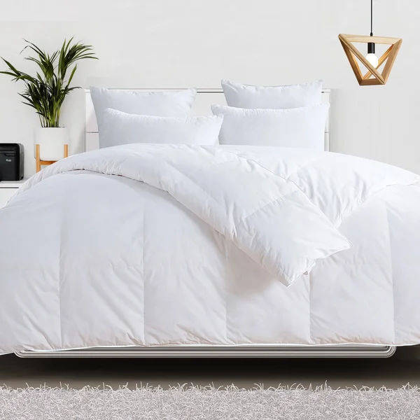Puredown Ultra Premium All Season Down Duvet Size: King