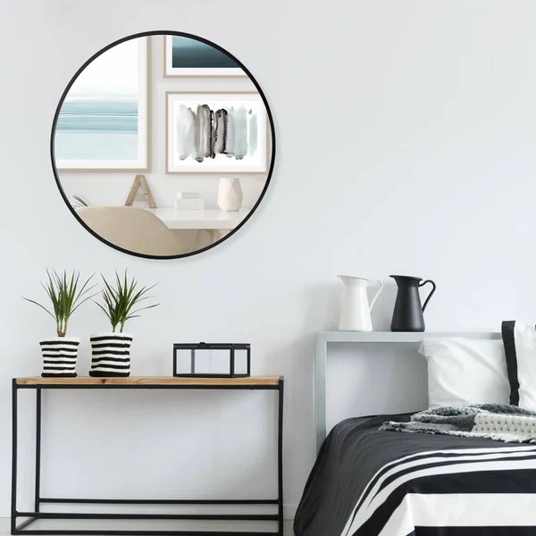 32 in. Round Aluminum Frame Shatterproof Accent Mirror - 32 x 32 - Black