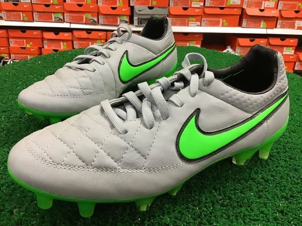 New Nike Tiempo Legend V FG Soccer Cleats Grey - Green Soccer Cleats Size 5 Firm Price