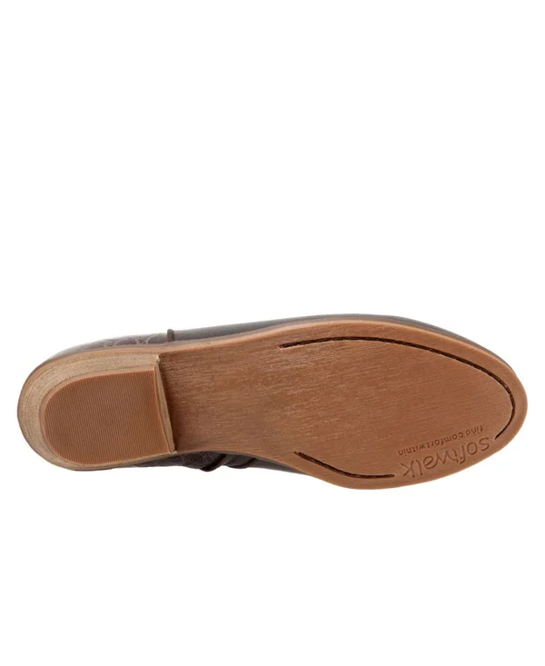 SoftWalk Rocklin (Brandy) Women's Shoes