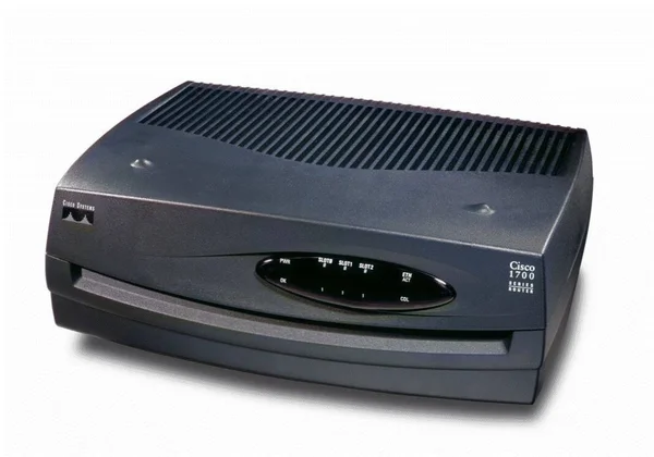 Cisco CISCO1751 Networking Router 10-100