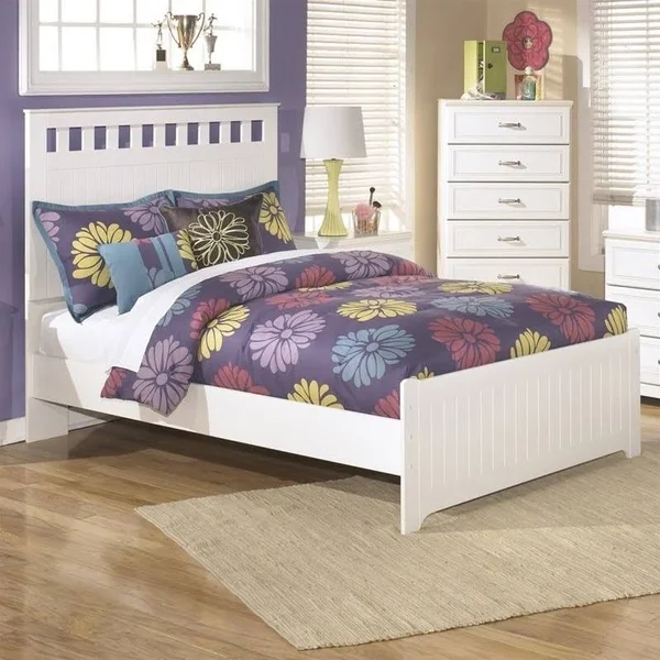 Ashley Furniture Lulu Wood Full Panel Bed in White