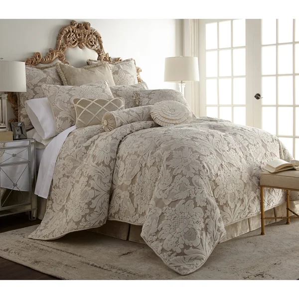 PCHF Brighton Luxury Comforter - Queen