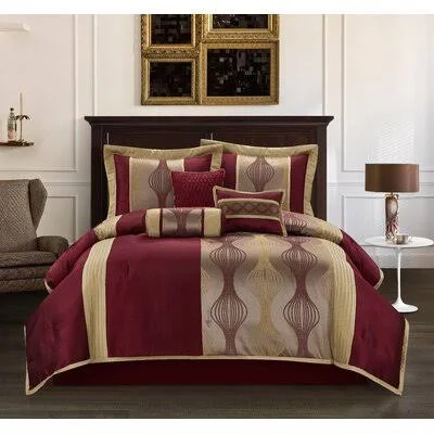 Hanstrom Comforter Set World Menagerie Size: Queen Comforter + 6 Additional Pieces - Color: Wine/Gold