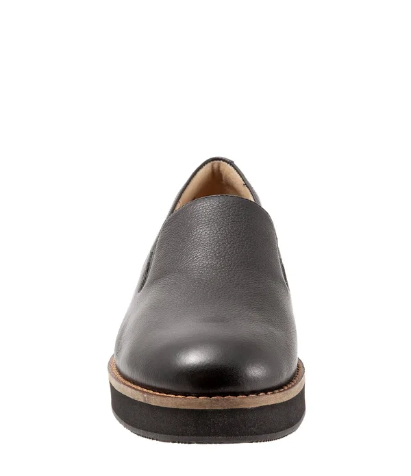Softwalk Women's Whistle Slip On, Size: 9, Black
