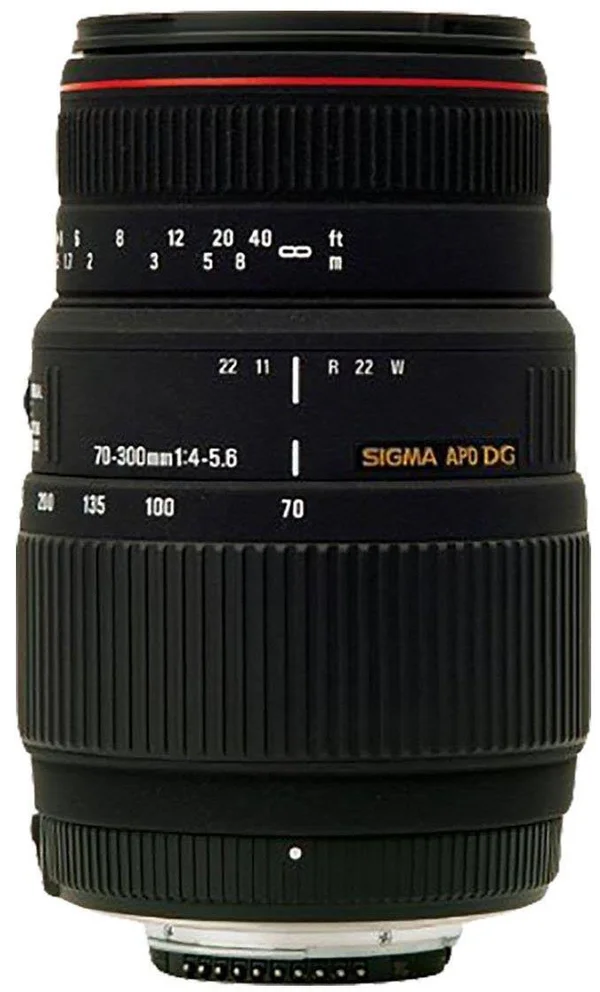 Sigma Telephoto Zoom Lens for Canon EF - 70mm-300mm - F/4.0-5.6