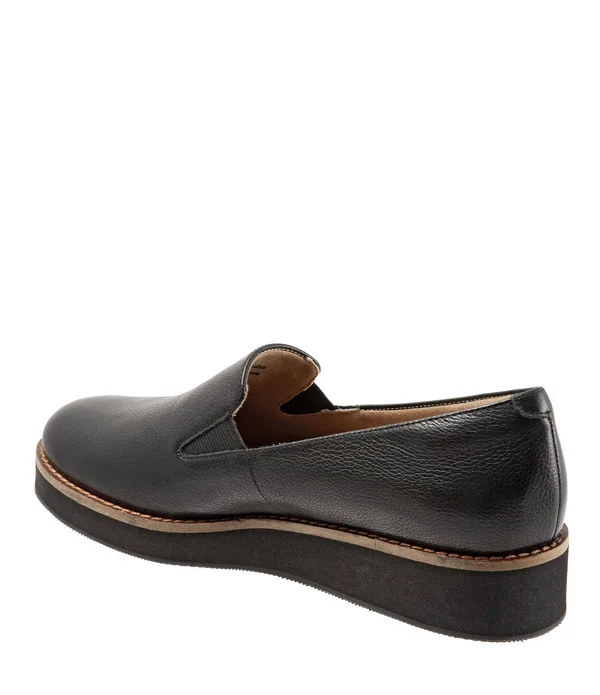 Softwalk Women's Whistle Slip On, Size: 9, Black