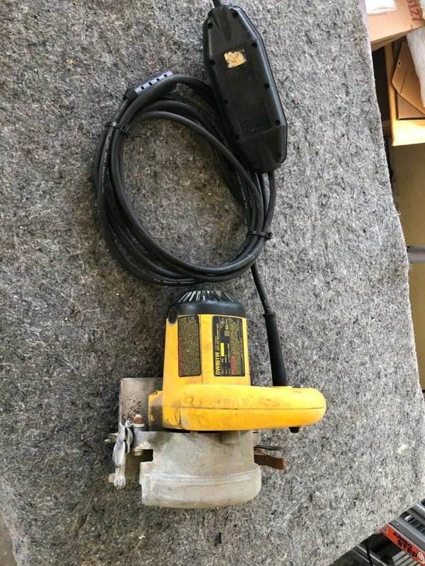 DeWalt DW861W Heavy Duty Wet/Dry Masonry Saw Tile